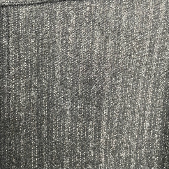 Mexx wool blended skirt with cute back frill & high low look below knee size 8 - Picture 4 of 6